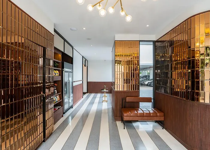 Hotel Amber Sukhumvit 85
