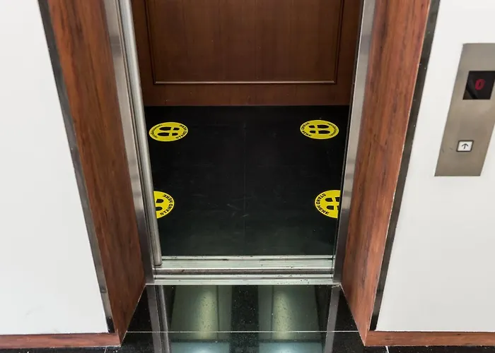 Amber Sukhumvit 85