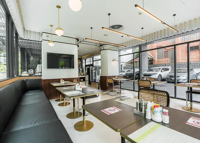 Hotel Amber Sukhumvit 85