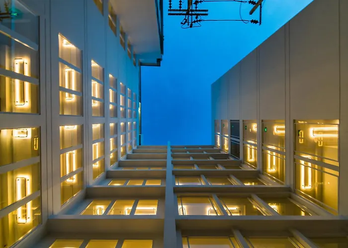 Amber Sukhumvit 85 Hotel Bangkok