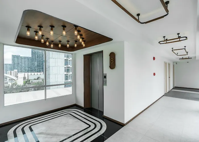 Amber Sukhumvit 85