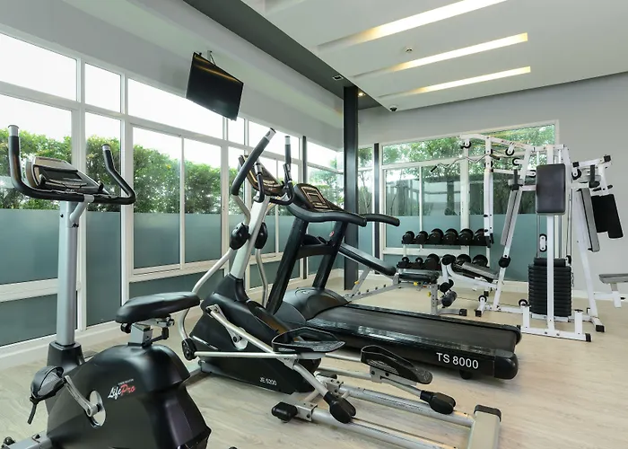 Amber Sukhumvit 85 3*