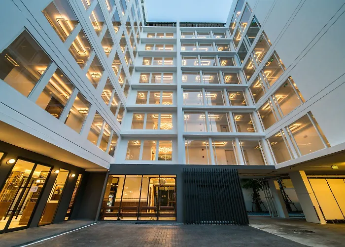 Hotel Amber Sukhumvit 85 3*