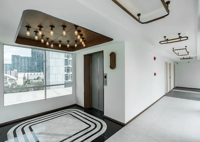Amber Sukhumvit 85 3*