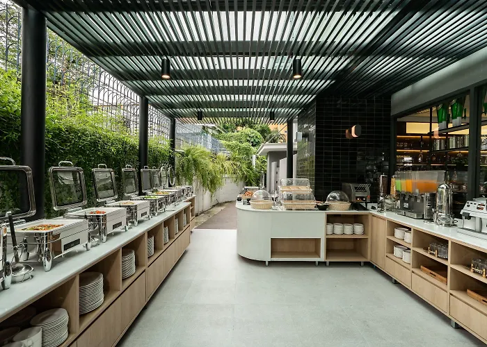 Amber Sukhumvit 85 ホテル